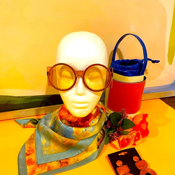 Stylish Brown Round Sunglasses - Picture 4 of 5